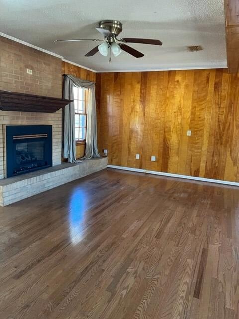 Great Room / FP