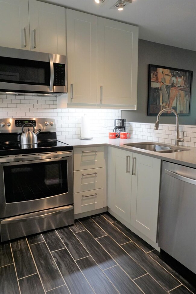 4209 Inverness St unit 19, Dexter, MI 48130 - photo 5