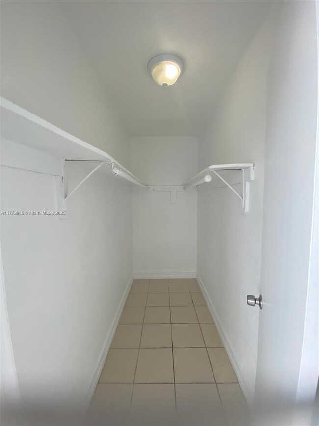 Kitchen pantry