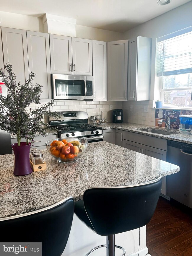 1057 Chapman Cir, Hatfield, PA 19440 - photo 3