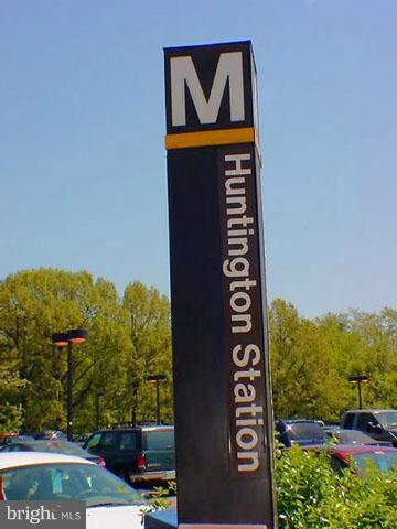 5914 Williamsburg Rd, Alexandria, VA 22303 - photo 6