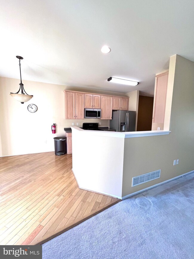 163 Rittenhouse Dr, Woodbury, NJ 08096 - photo 7