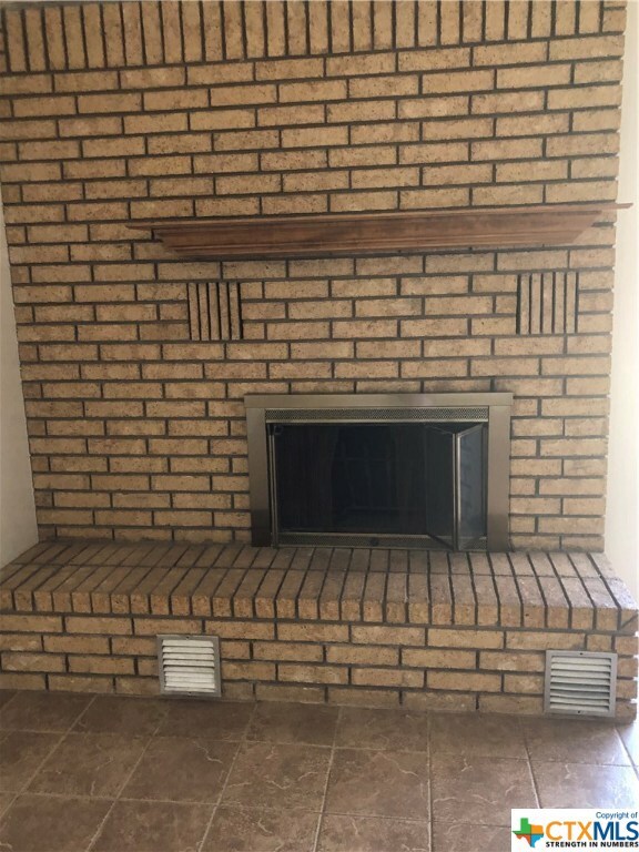 116 E Blancas Dr, Copperas Cove, TX 76522 - photo 3