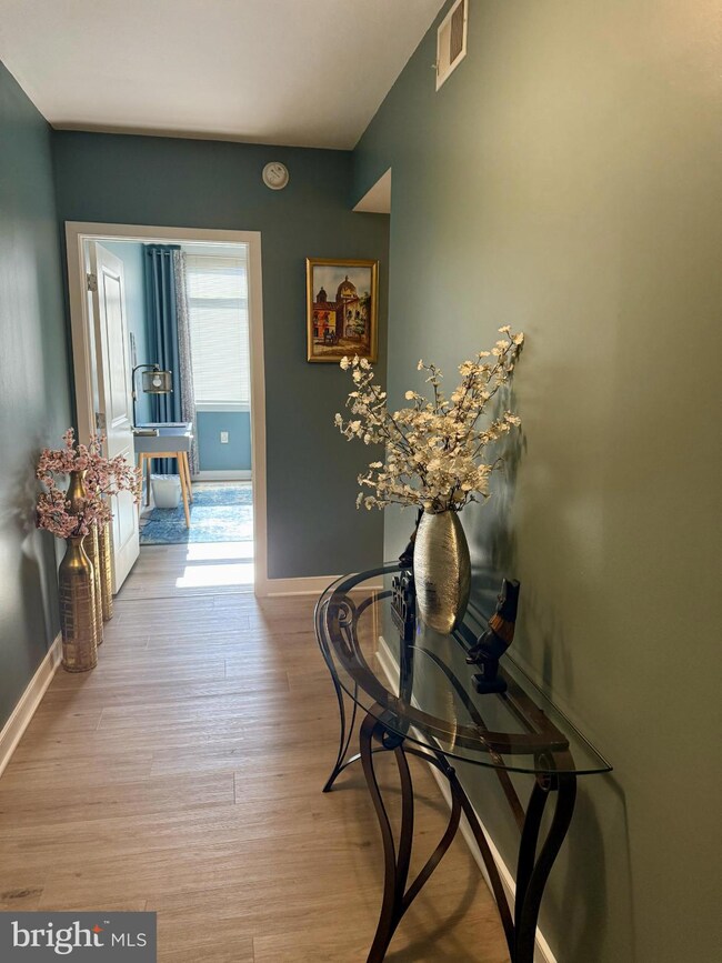 1117 10th St NW unit 301, Washington, DC 20001 - photo 2