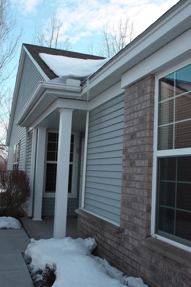 5147 158th St N, Hugo, MN 55038 - photo 2