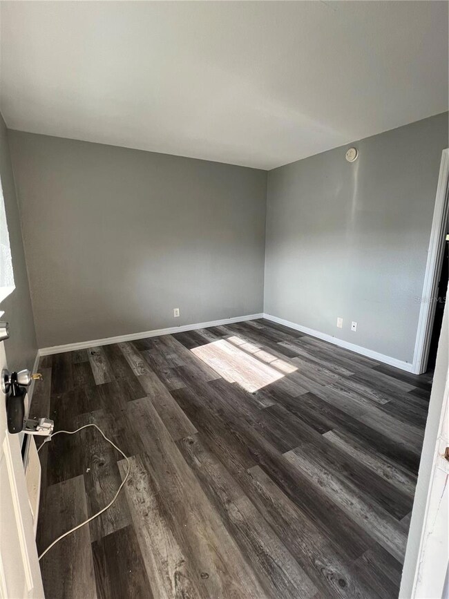 2025 7th St S unit 6, Saint Petersburg, FL 33705 - photo 3