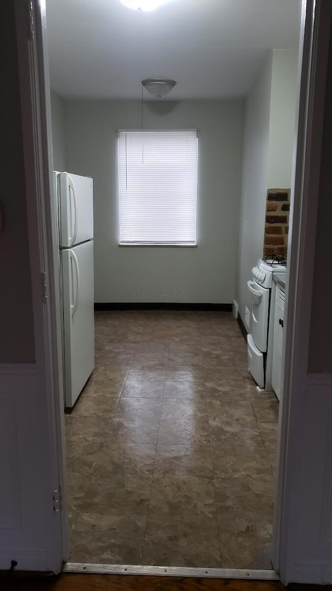 1157 Bryden Rd, Columbus, OH 43205 - photo 7