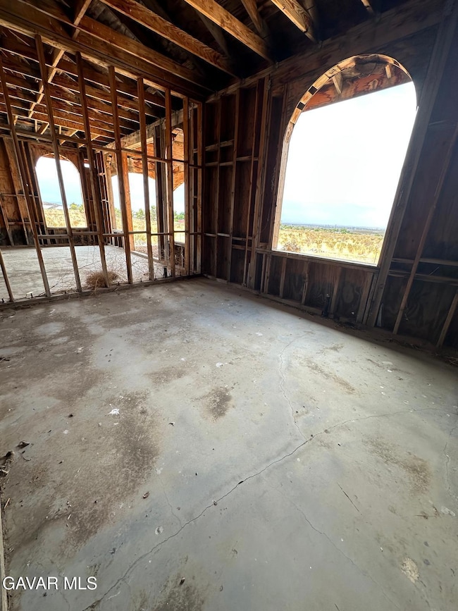 33553 Longview Rd, Pearblossom, CA 93553 - photo 5