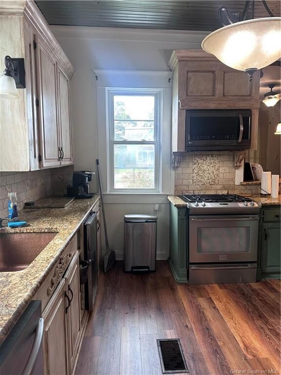 512 2nd St, Jennings, LA 70546 - photo 6