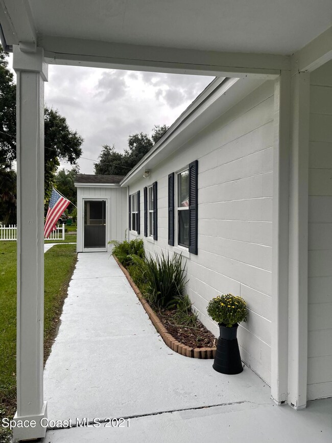 205 Plumosa Dr, Cocoa, FL 32922 - photo 2