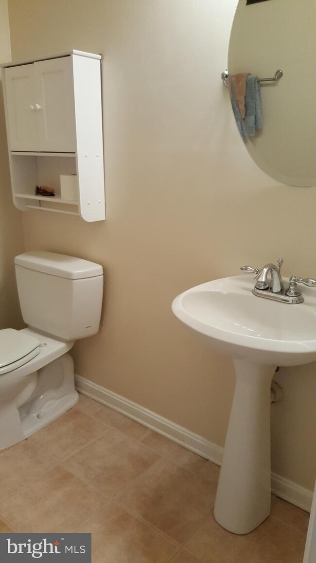 1307 Kings Crest Dr, Stafford, VA 22554 - photo 3