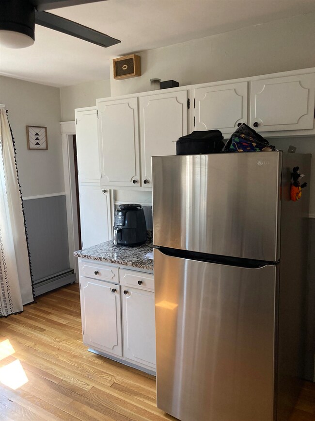 233 Blucher St, Manchester, NH 03102 - photo 5