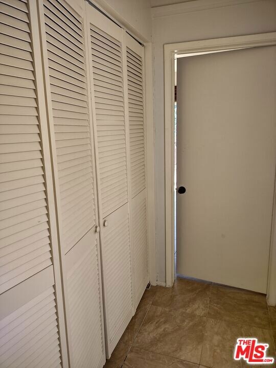 2142 S Victoria Ave, Los Angeles, CA 90016 - photo 6