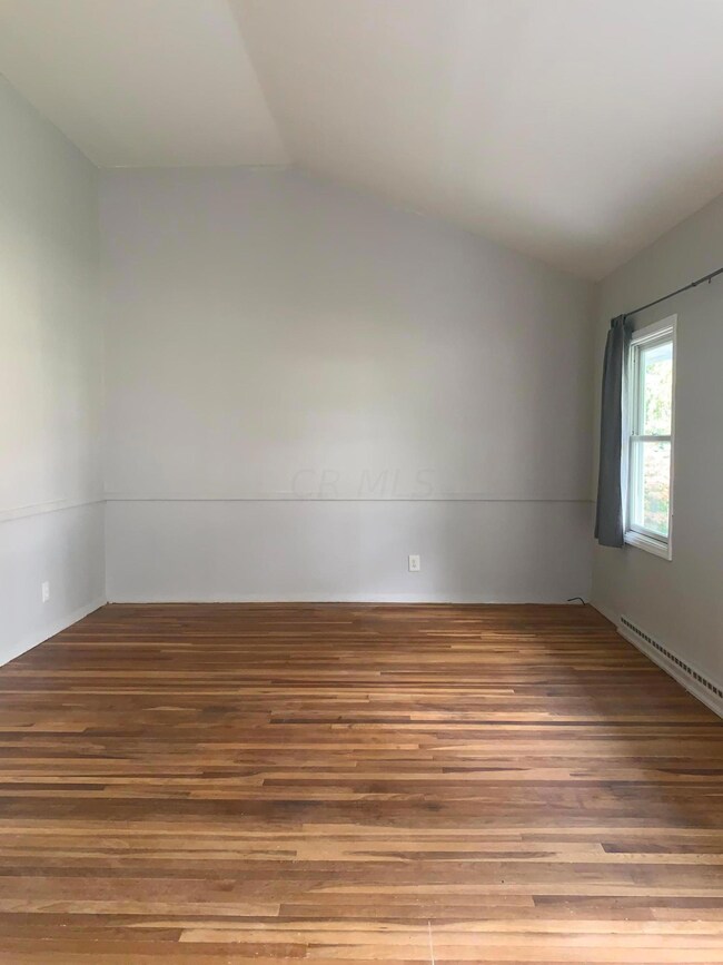 467 Ross Rd, Columbus, OH 43213 - photo 5