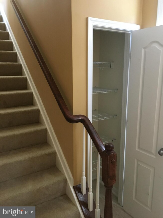 23276 Scholl Manor Way unit 1204, Clarksburg, MD 20871 - photo 2