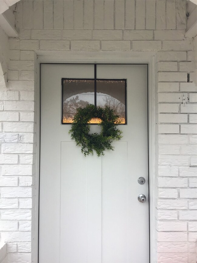 10322 Onslow St, Houston, TX 77016 - photo 2