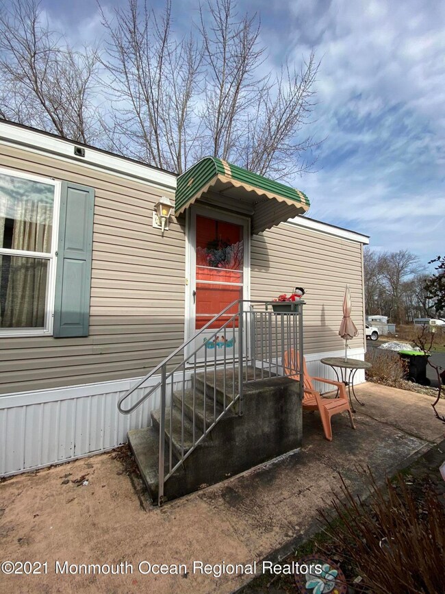 269 Lane c, Hazlet, NJ 07730 - photo 2