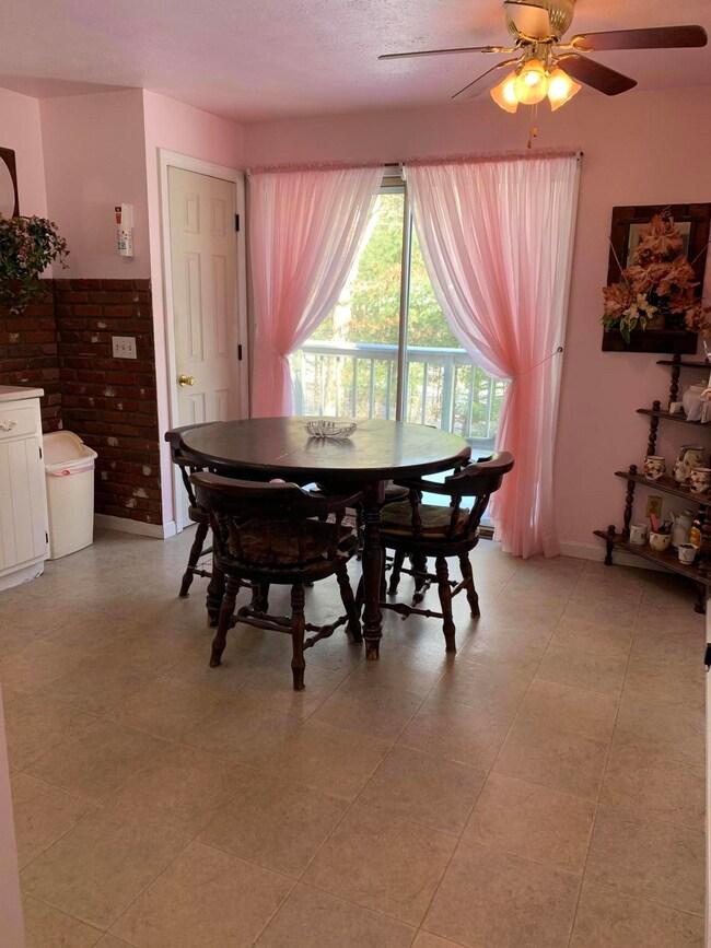 Eat in Kitchen