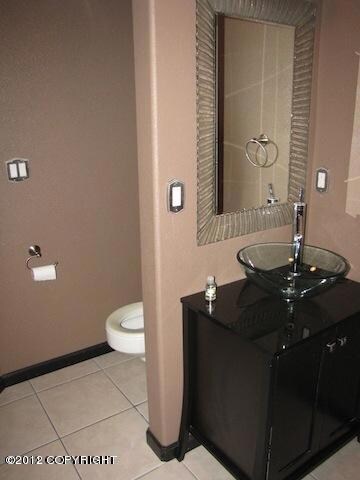 Downstairs Quarter Bathroom