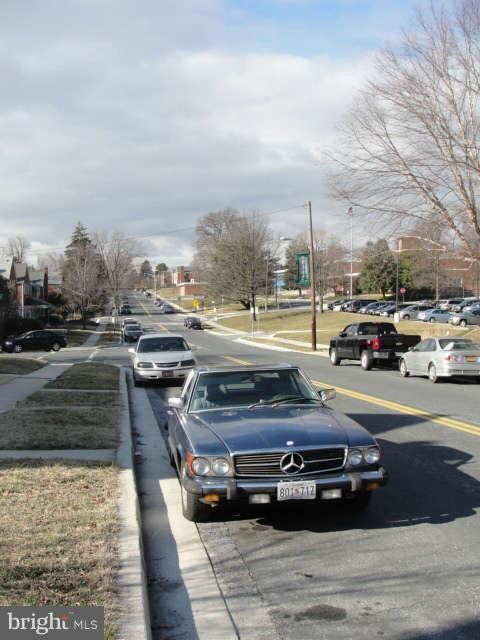 8429 Pleasant Plains Rd, Towson, MD 21286 - photo 3