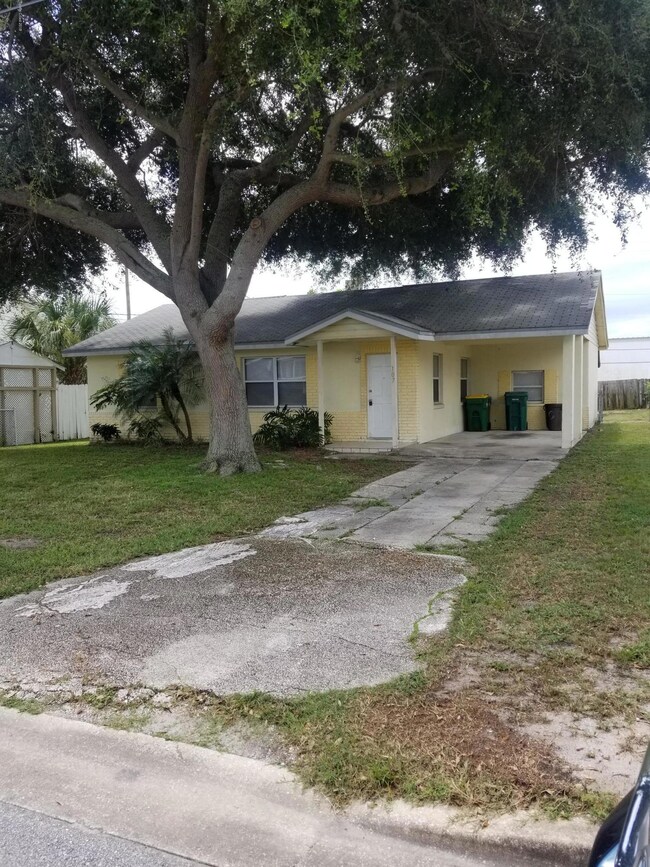 107 Cocoa Place, Cocoa, FL 32922 - photo 2