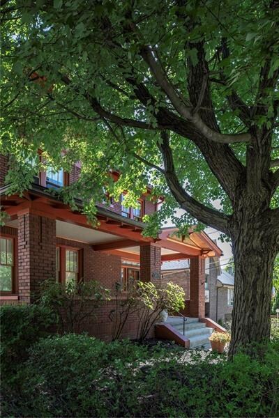In the Heart of Squirrel Hill...