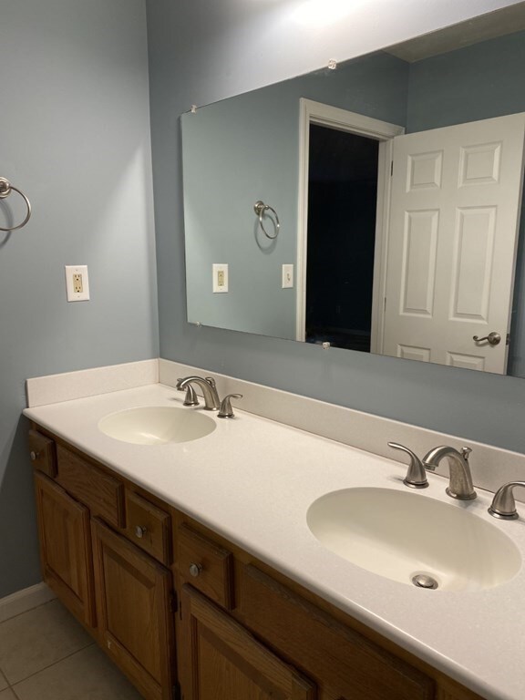 148 Laurelwood Dr unit 148, Hopedale, MA 01747 - photo 7