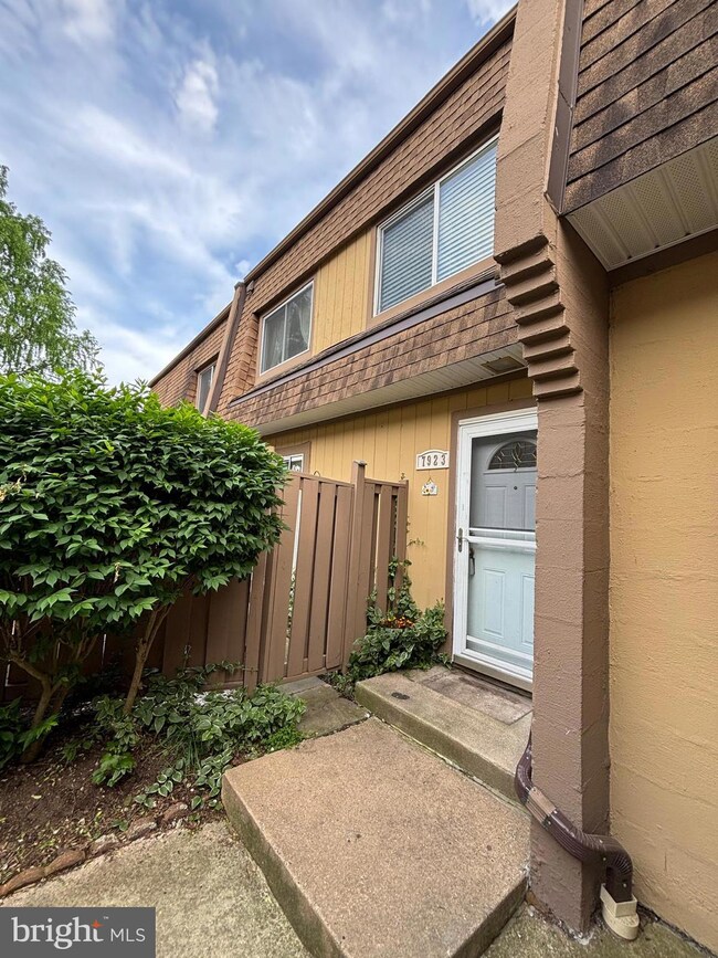 7923 Sausalito Place unit D, Alexandria, VA 22309 - photo 2