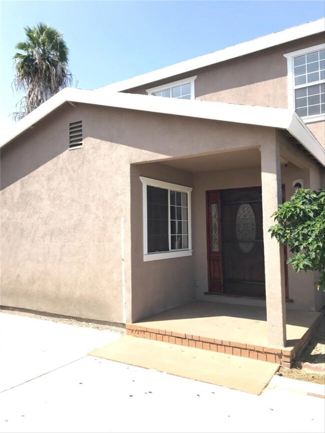 9554 Cedar St, Bellflower, CA 90706 - photo 2