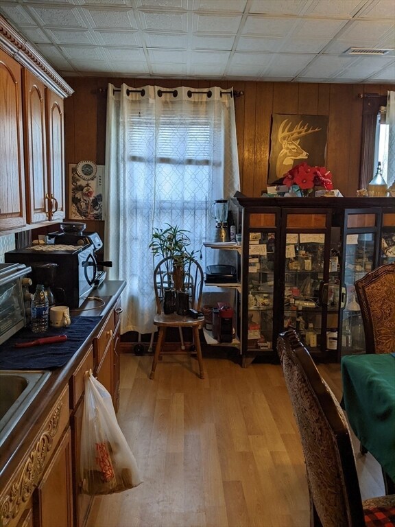 25 Florence St, Worcester, MA 01610 - photo 5