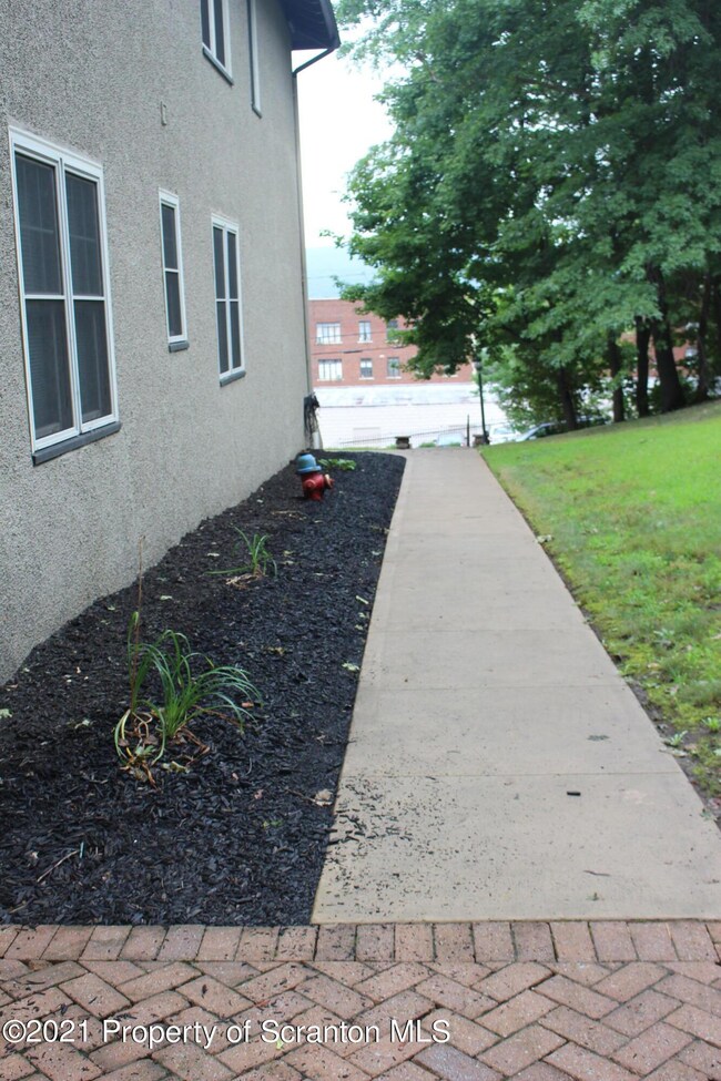 526 N Webster Ave unit 528, Scranton, PA 18510 - photo 6