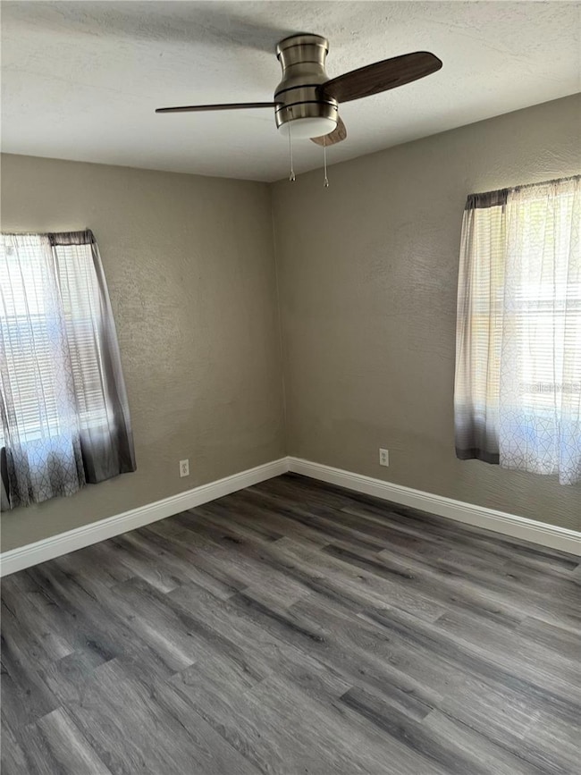 3909 18th Ave S, Saint Petersburg, FL 33711 - photo 4