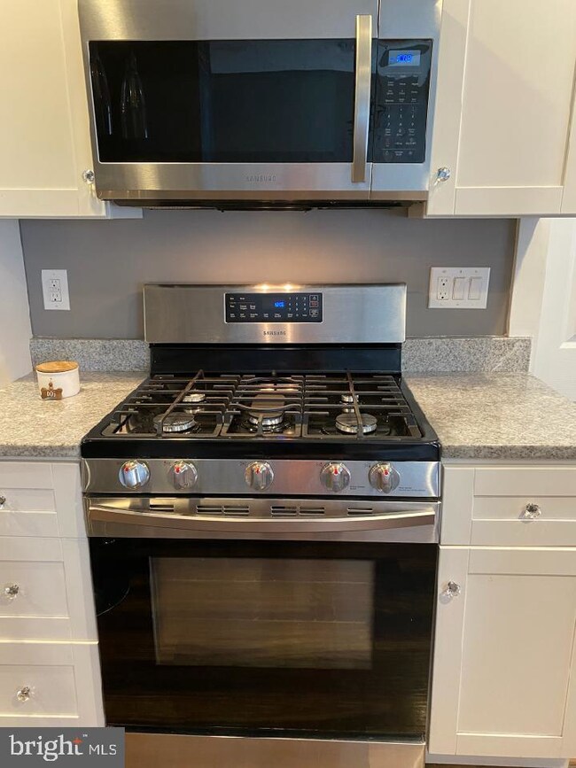 247 H St, Penns Grove, NJ 08069 - photo 6