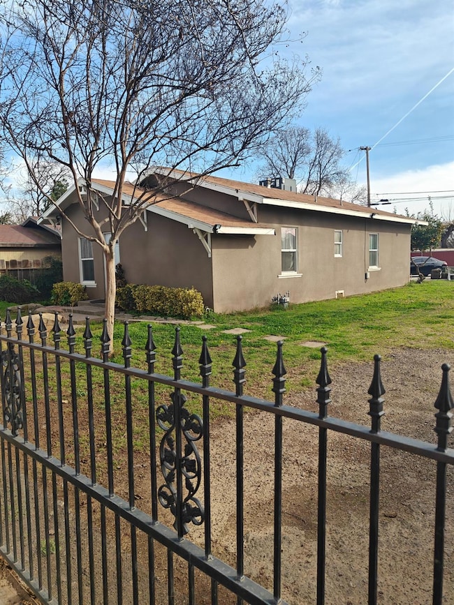 375 W Fir Ave, Fresno, CA 93650 - photo 2