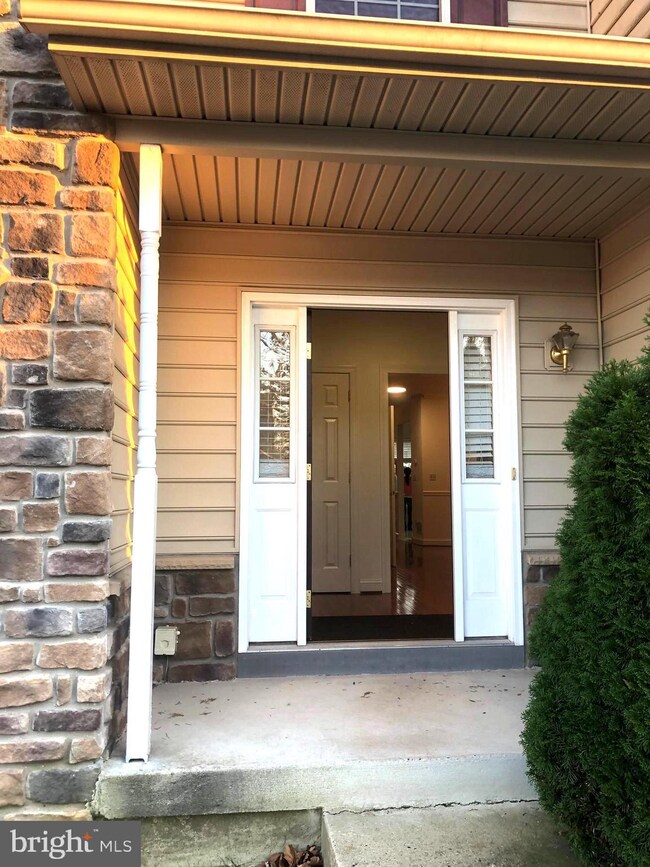 124 Providence Ln, Lansdale, PA 19446 - photo 2