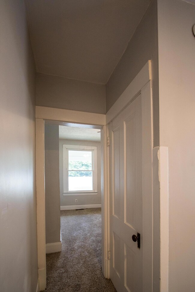 LIVING ROOM-2724
