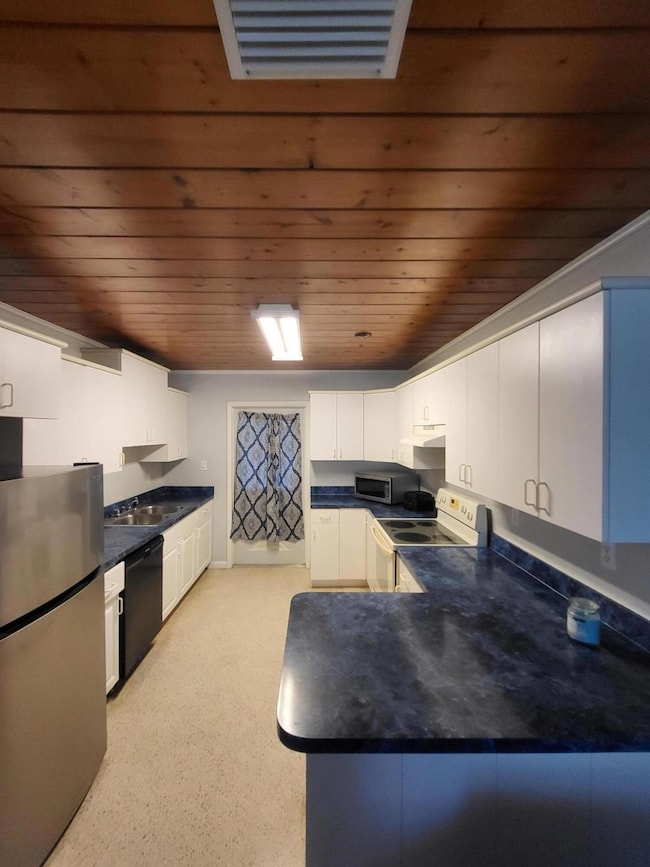 1169 Seaway Dr unit B, Fort Pierce, FL 34949 - photo 3