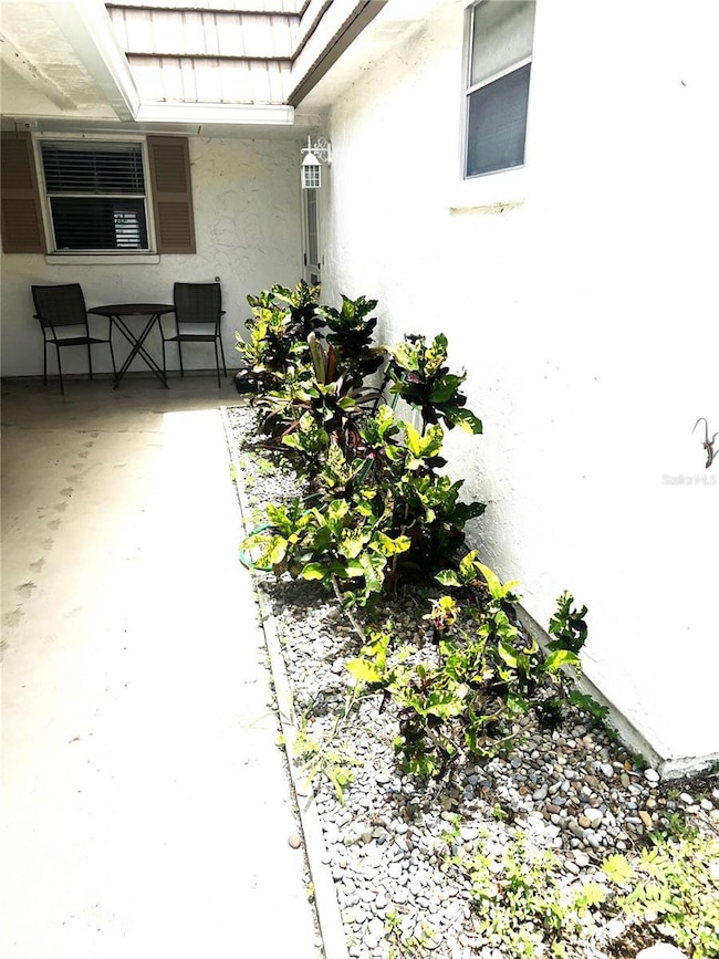 2311 Waterbluff Place unit V307, Sarasota, FL 34231 - photo 4