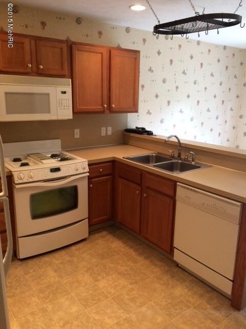 7511 Navajo Valley Dr SW unit 40, Byron Center, MI 49315 - photo 6