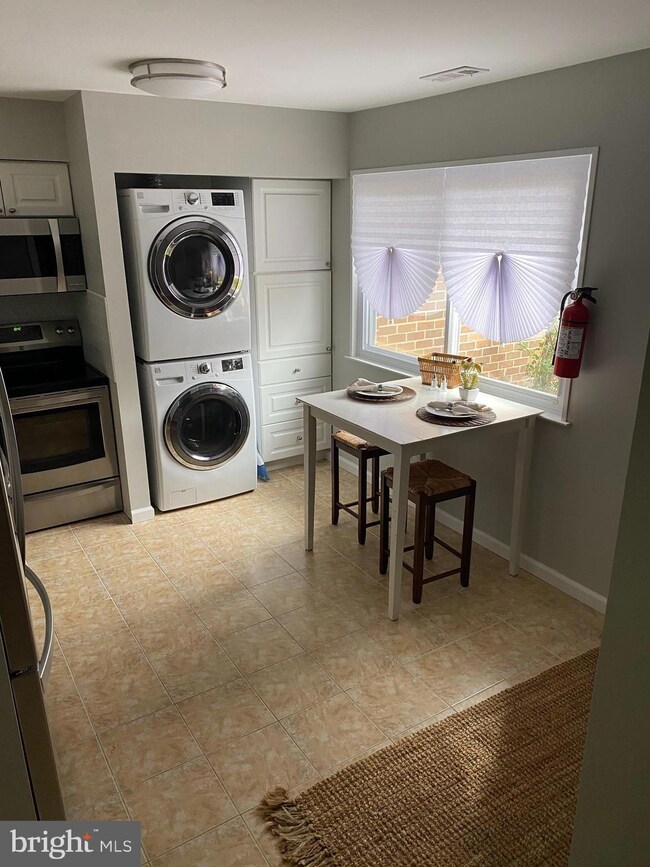 1047 Pendleton Ct, Voorhees, NJ 08043 - photo 4