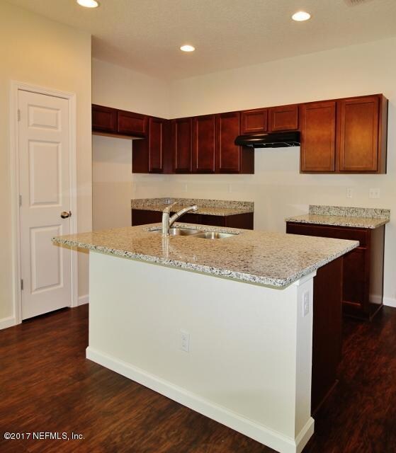 1267 Mull St, Jacksonville, FL 32205 - photo 4