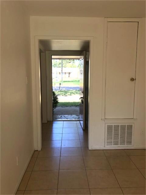 10147 Ella Falls Blvd, Houston, TX 77038 - photo 6