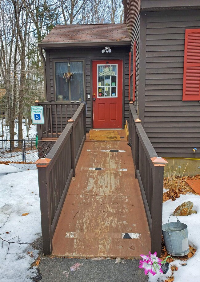 113 Pondview Rd, Weare, NH 03281 - photo 2