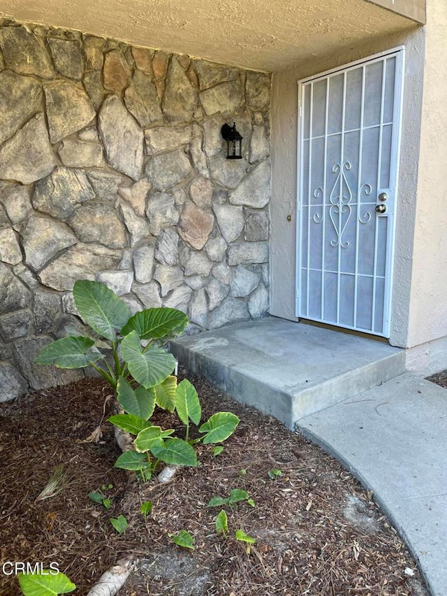 1627 Squirrel Ln, Ventura, CA 93003 - photo 3