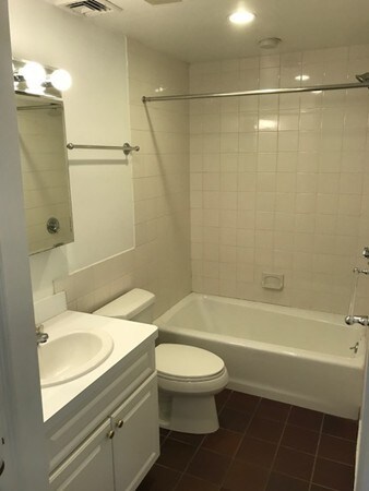 21 Charter St unit 301, Boston, MA 02113 - photo 5