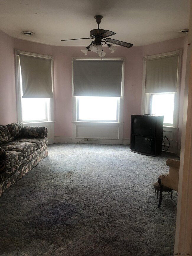 356 Georgetta Dix Plaza, Schenectady, NY 12307 - photo 5