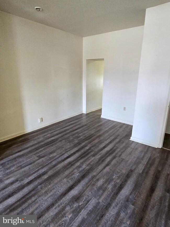 251 S Penn St, York, PA 17401 - photo 7