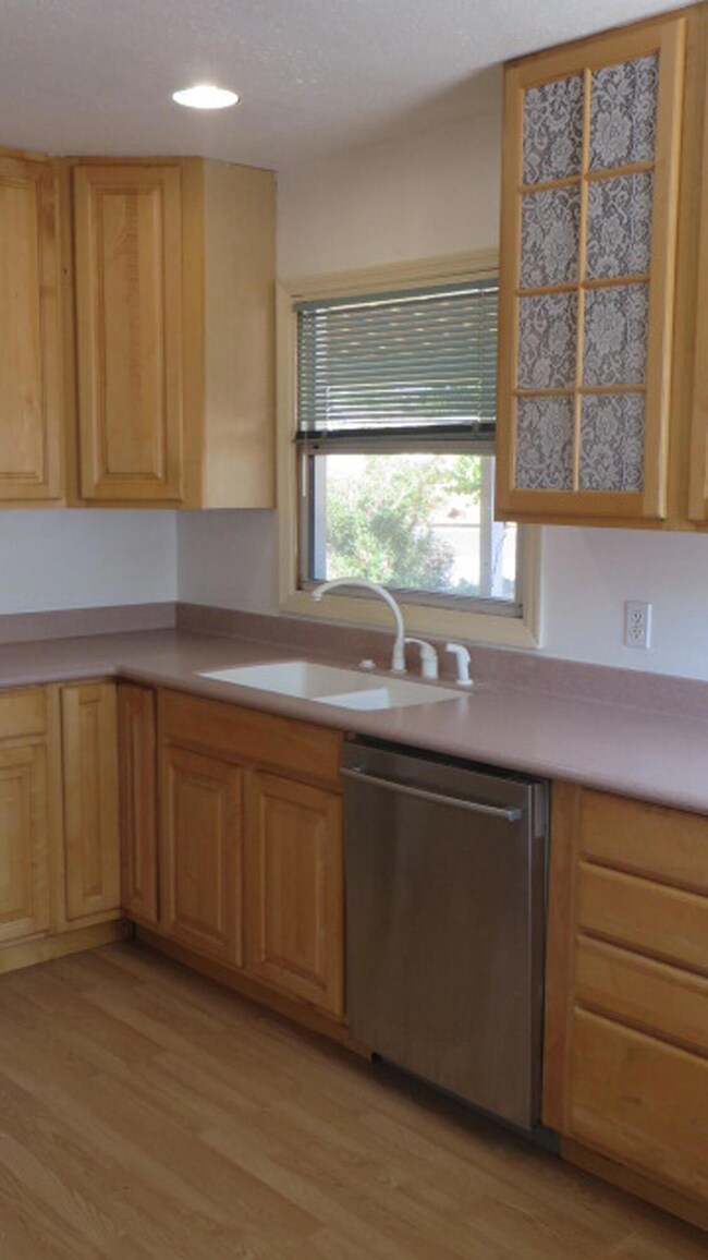 5040 Bryant Ave, Klamath Falls, OR 97603 - photo 7