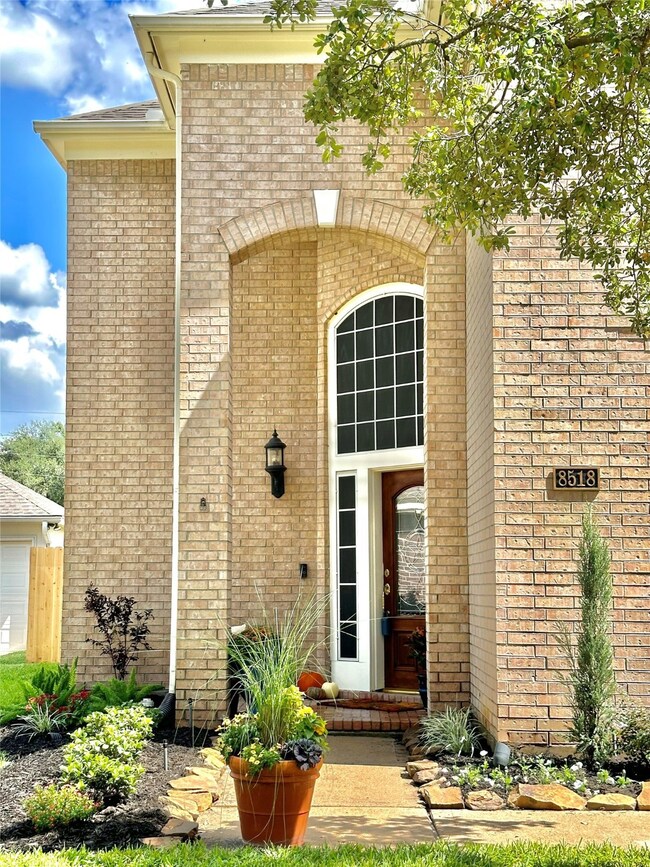 8518 Waiting Spring Ln, Houston, TX 77095 - photo 2