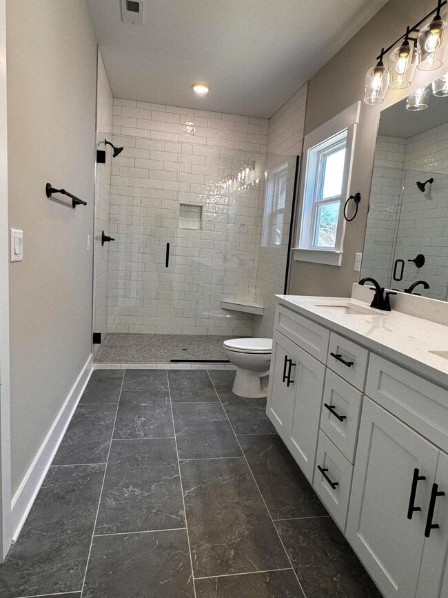 555 WG M BAth